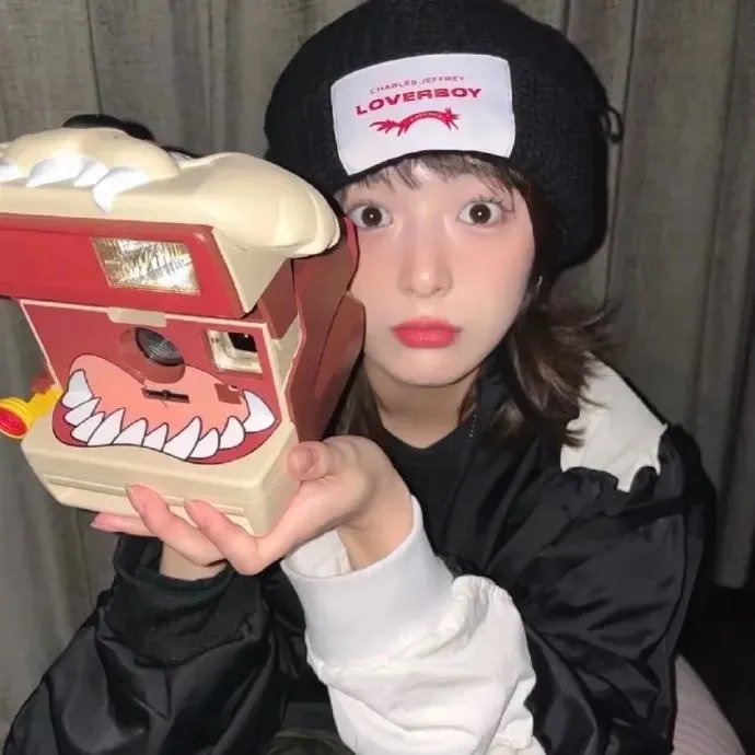 白色：诅咒的旋律